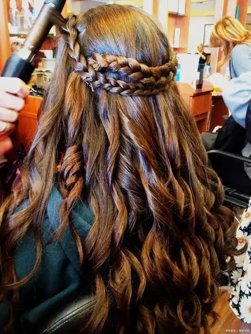 少女发型4款编发接推荐