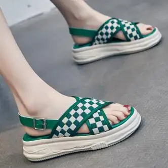 texueb轻奢品牌凉鞋女款2024年夏季新款百搭棋盘格高级感松糕厚底休闲