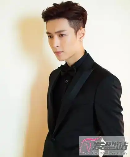 张艺兴短发发型 打造帅气有型潮男