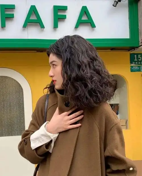 2021流行"高颜值烫发"