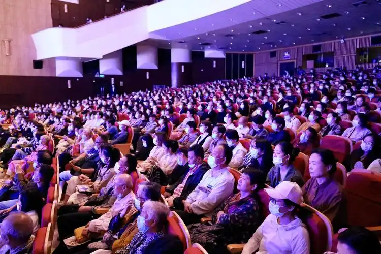 暌违19年再登梅花奖竞演舞台,细腻质朴的桂剧打动南京观众