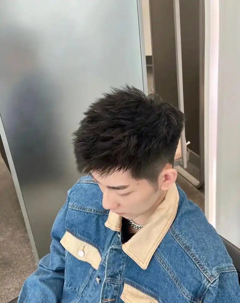 2020年流行男士烫发造型!男生碎盖烫|烫型不烫卷的发型阳 - 抖音