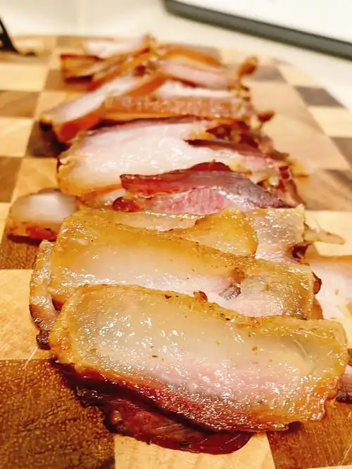 美食日常自制腊肉炖一锅鲜