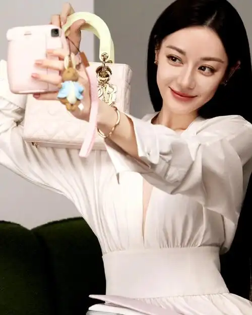 迪奥 dior 新图9596    哇塞05@dear-迪丽热巴    #迪奥全球