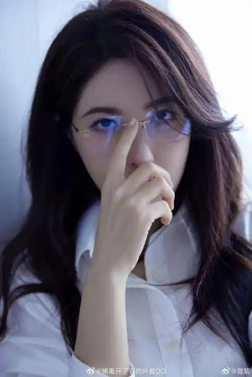 #曾黎是女版孟宴臣吧##曾黎渣苏气质#