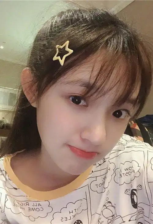 女生剪漂亮刘海儿发型图片最新款特色刘海超受欢迎