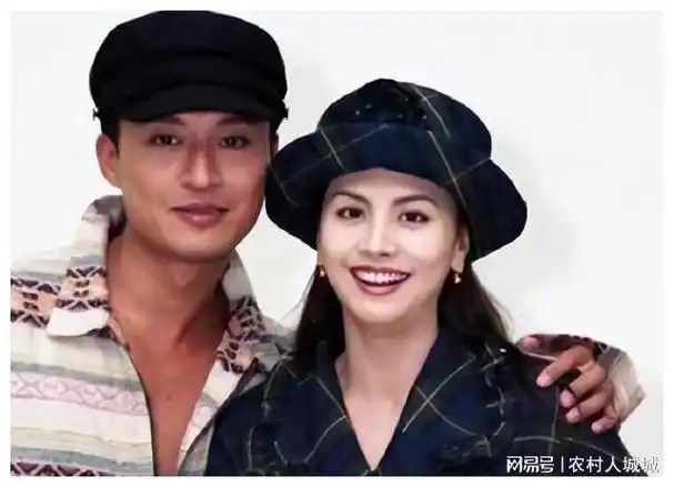 唐韵是一位才情兼备的女子,对马景涛的初恋时期关怀备至.