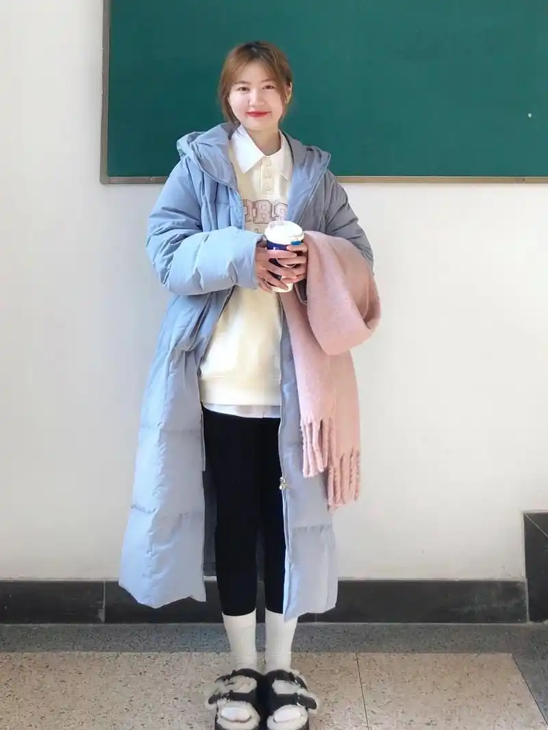 小个子女生,冬季穿搭记住这2个"口诀",身高155也能变身时髦精