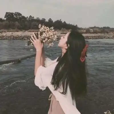 高清唯美的森系复古文艺女生图片头像