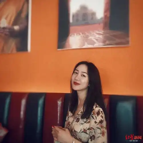 演员独白成都偷心重返舞台观众都戴着口罩但投射过来的眼神热切