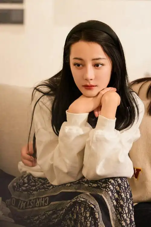 迪丽热巴收官穿搭##迪丽热巴花少收官穿搭