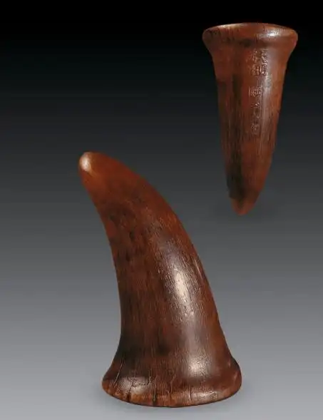 亚洲犀角是西瓜籽或龟背形;非洲犀角(广角)是圆形或长方形,也不绝对