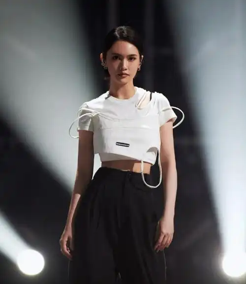 杨丞琳是怎么加入综艺《乘风破浪的姐姐2》的?