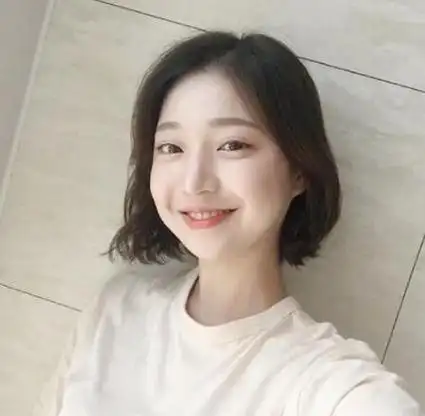 圆脸型不留刘海好看吗?