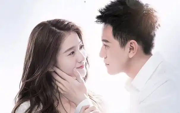 杨紫凭借《长相思》再度爆红,昔日秦俊杰堕落为过客?您怎么看?