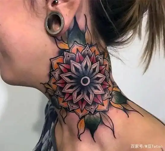 2020最火纹身图片女,喜欢纹身的女孩,内心都有你不知道的执着