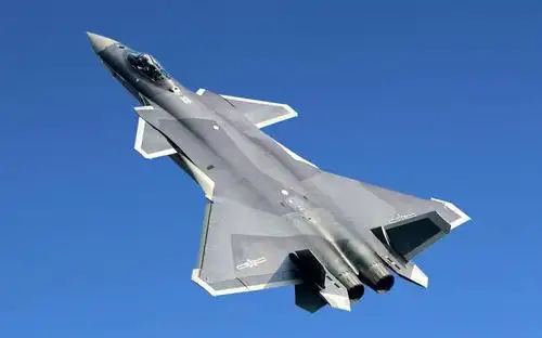 歼20能隐身那还需要披上迷彩吗真是多此一举浪费力气