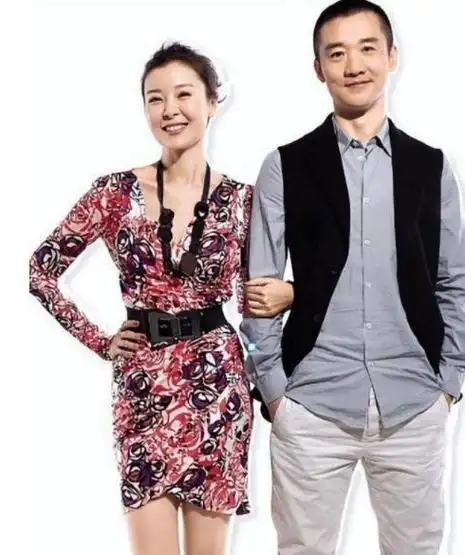 没想到柯蓝的想法和李泉不谋而合,之后他们的生活非常幸福.