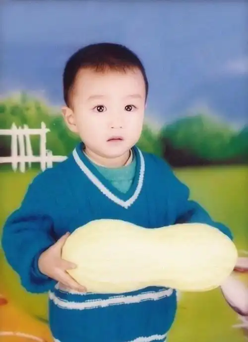 哈哈哈从小到大一如既往的可爱王俊凯主演电影《断桥》暑期档即将上映