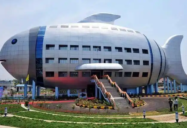 全球最奇葩4座建筑天子大酒店上榜最后一个像胖头鱼