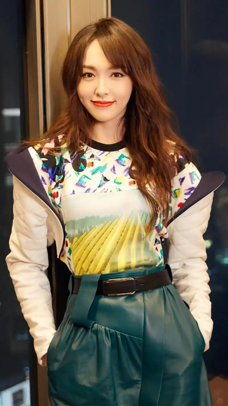 唐嫣精美壁纸:美貌惊艳,明艳动人!