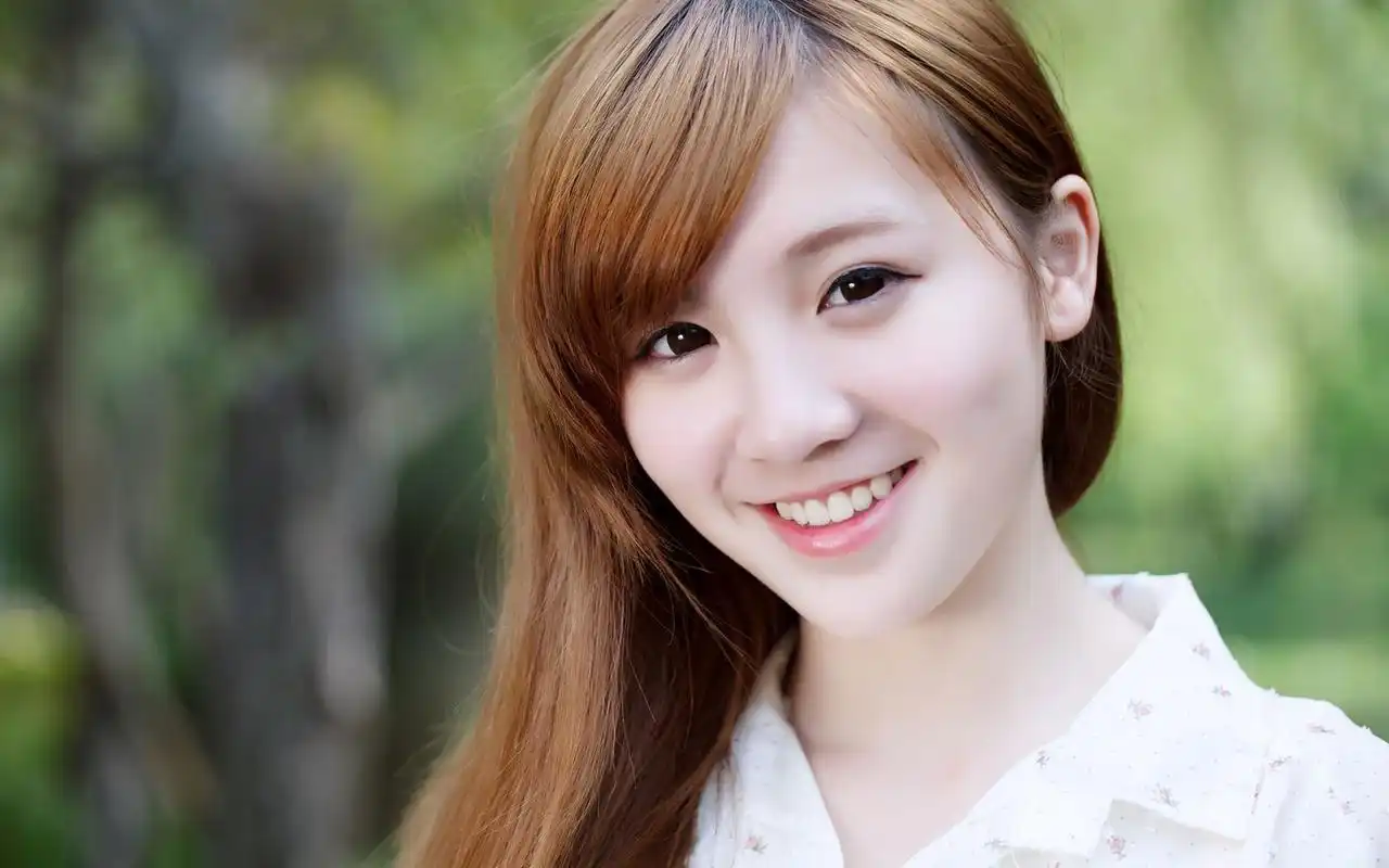 > 好看的清新女生高清图片宽屏桌面壁纸下载(1920×1200)