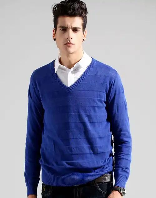 普蓝色v领长袖毛衫