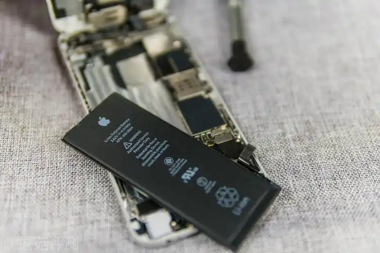 听说最新的iphone8和iphone6外观差别不大iphone6更换电池