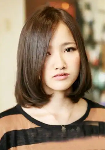 这种短发内扣离子烫可以拉出来吗 有图