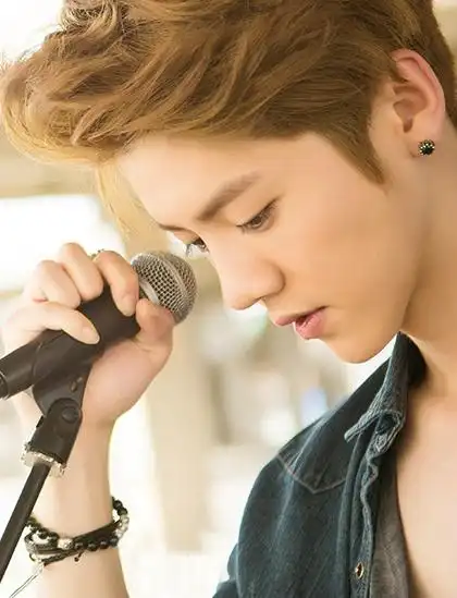 重返20岁最佳男友颜值大赛 鹿晗vs陈柏霖