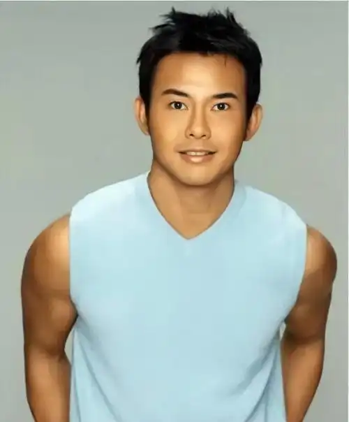 王禄江个人资料:靠《仙剑》走红,曾和胡歌搭戏,至今未婚未娶-天晟网