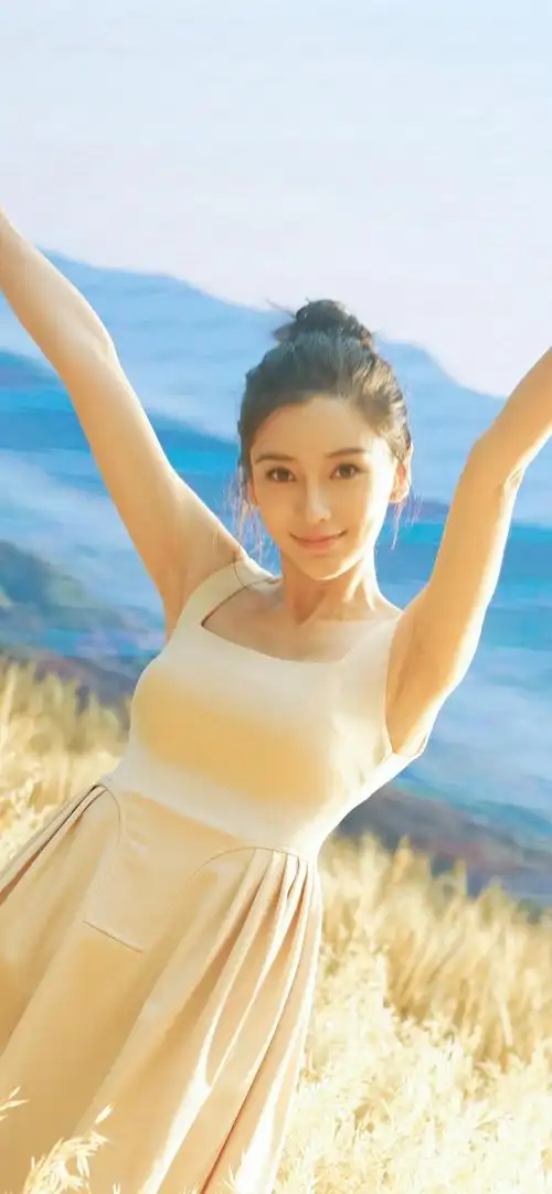 30岁杨颖年轻写真曝光,满脸胶原蛋白像洋娃娃,和现在一模一样杨颖排队