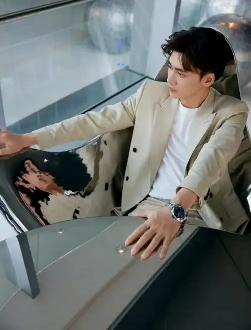 2021李易峰品牌活动_高清图片大全-爱豆app