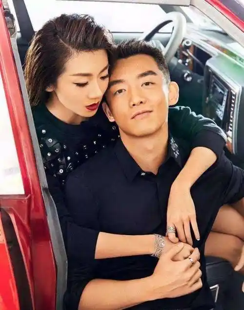 郑恺片场"金屋藏娇",弃演戏服侍女友,观众大呼:矜持点!