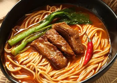 红烧排骨面