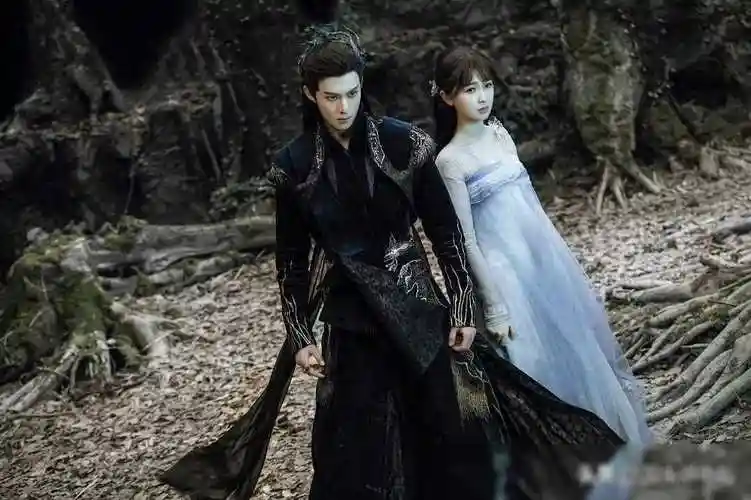 杨紫和邓伦的精彩演出让人赞不绝口,特效,演技,配音等方面都达到了高