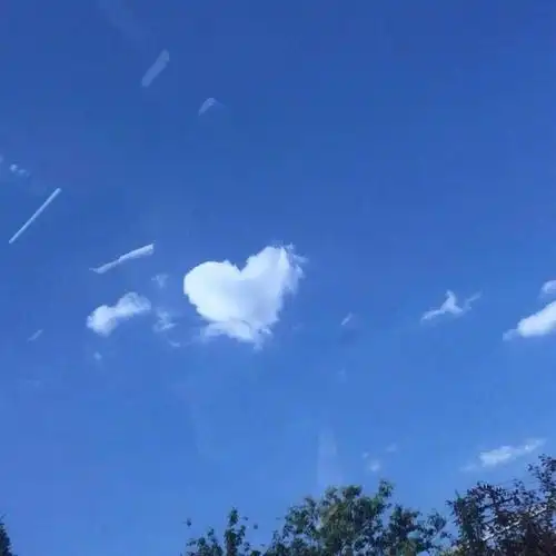 你用过哪些有趣或有意义的微信朋友圈背景图