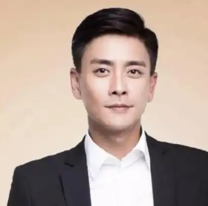 总得票:301国籍:中国民族:汉族出生地:中国香港性别 :男职业:演员