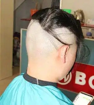 东莞女店主剃后空高位波波头-发之美497