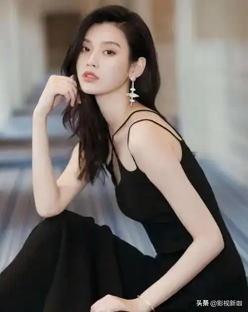 奚梦瑶的国际超级名模之路正式开始.