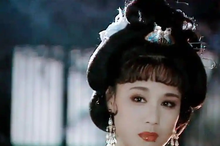 《康熙王朝》容妃扮演者演员李建群去世 享年63岁_服装_时候_网友