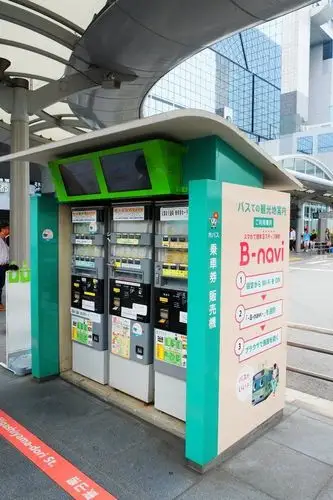 day pass的自动售卖机,当然,你也可以上车后问司机购买.,super小do