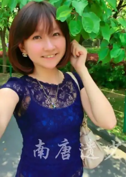 真命小和尚曹骏漂亮女友首曝光图