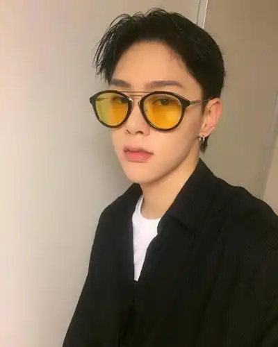 ins:komurola 权玄彬 模特 produce 101 第二季