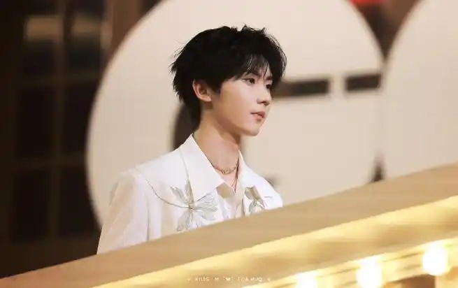 5.31  智族gq创意大赏  @时代少年团队长-马嘉祺