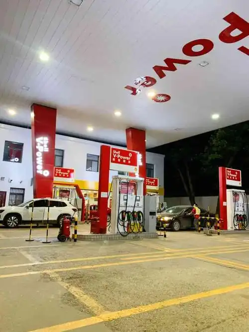 壳牌便利店(文景路店)-"位置在龙首北路和纬二十六街东北角,自从油.