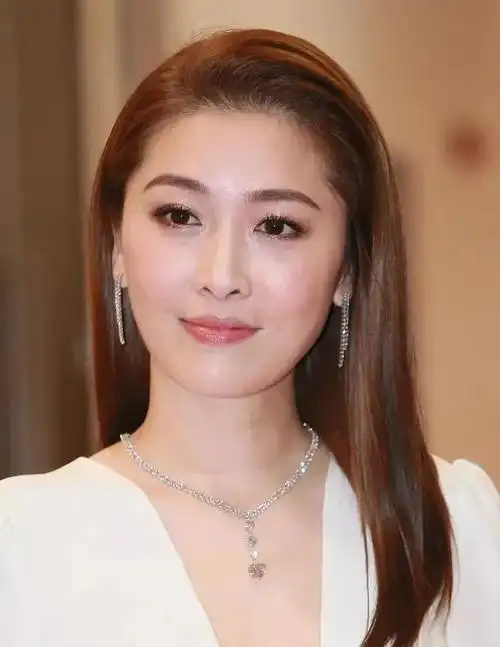 周丽淇照片(周丽淇惊艳高清照片)