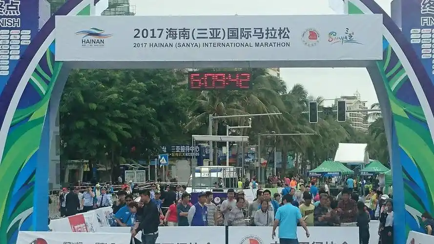 2017海南国际马拉松(三亚)28个助威加油站颜值爆表