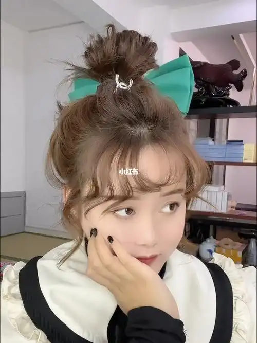 短发简单丸子头