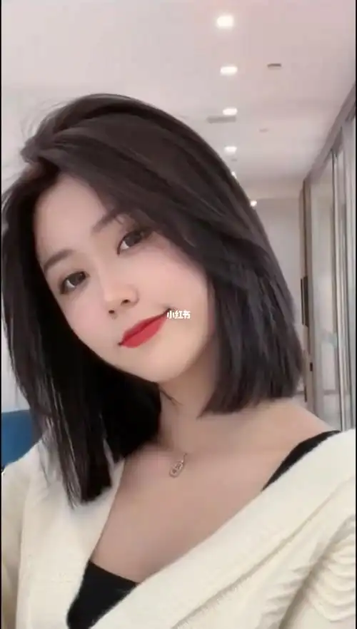 蓬松少女感中发73拯救圆脸女生一定要尝试